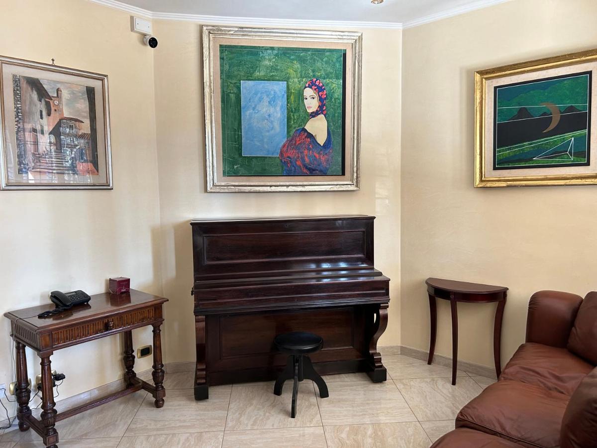 Villa Visconti - Anagnina By Ghor Rome Exterior photo